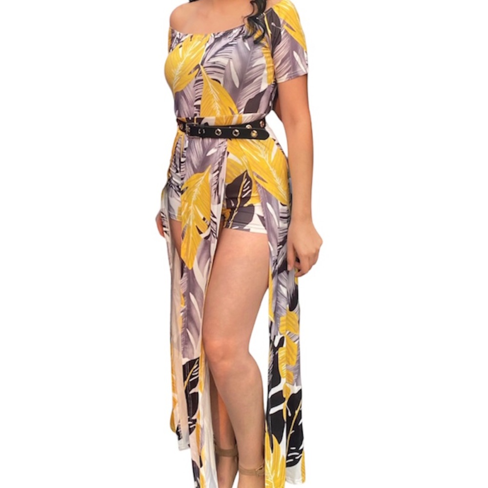 Stunning Slit Dress 🤩